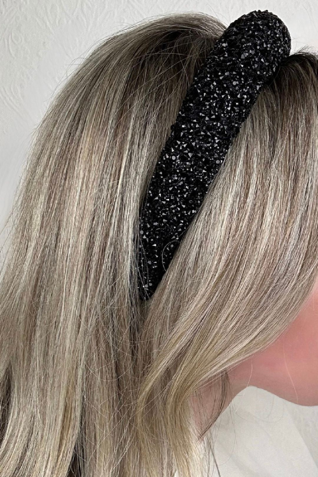 Black Crystal Embellished Hairband 2
