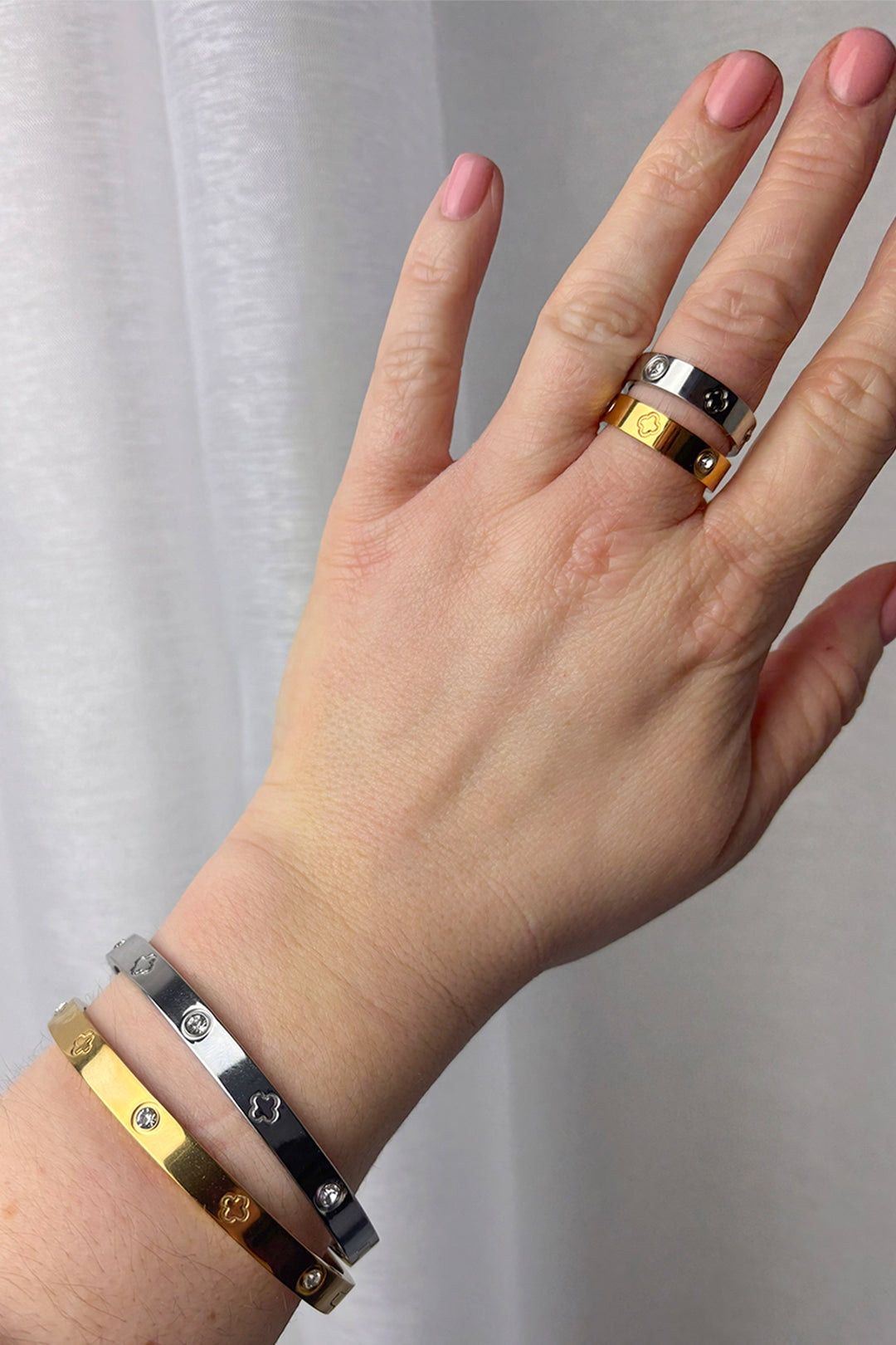 Silver Diamante & Clover Bangle