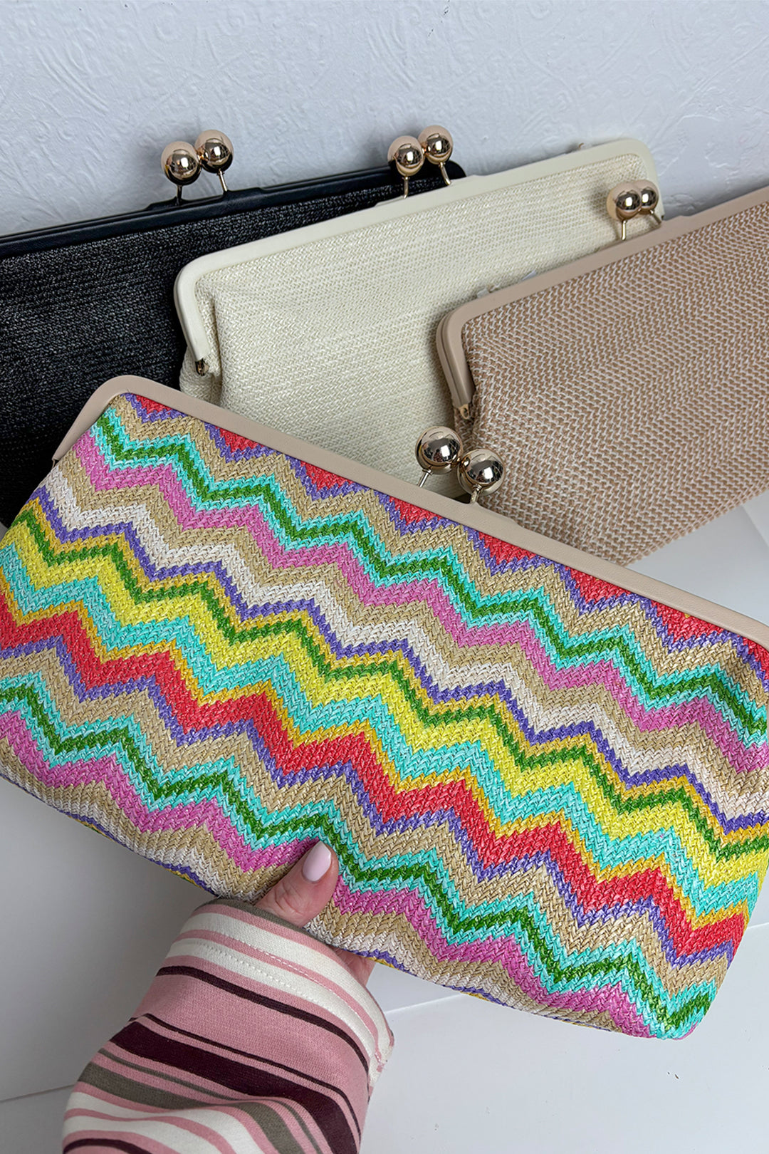 Cream Woven Straw Gold Ball Clasp Clutch Bag
